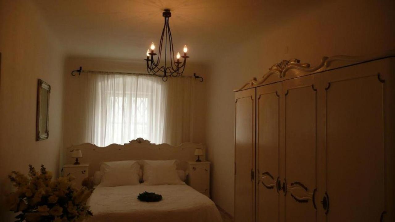Apartment Dum U Cerneho Beranka Praha Bagian luar foto